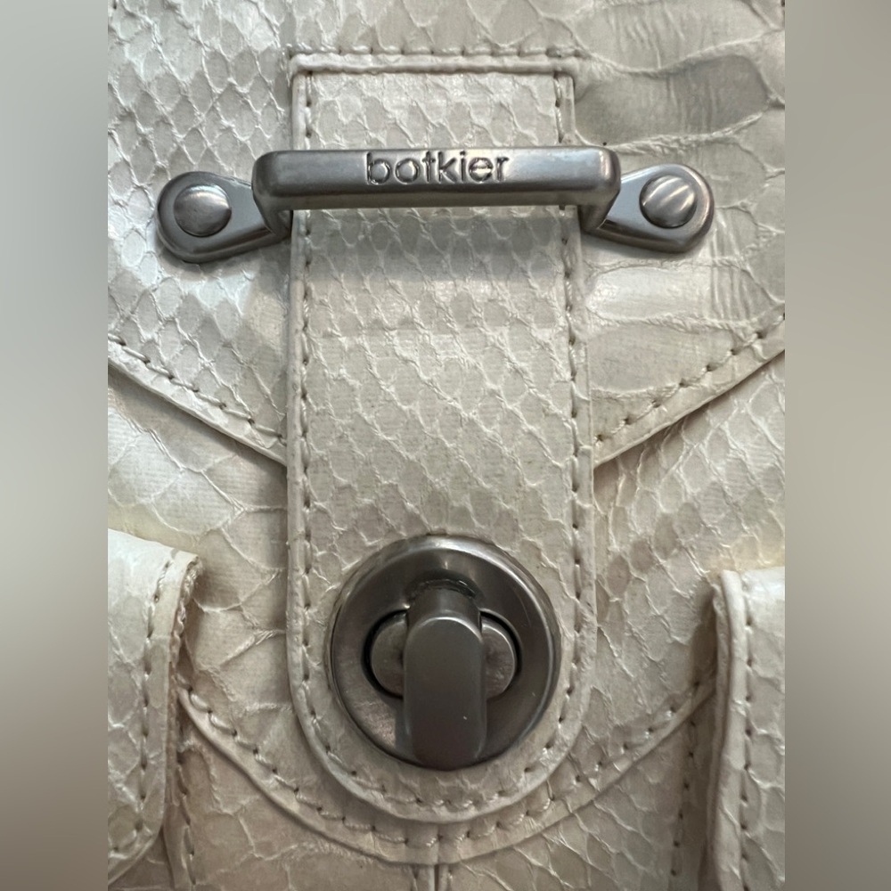 🤍🩶🐍👜BOTKIER White Ecru Python Skin Chain Strap Purse Bag NWT - Picture 2 of 11